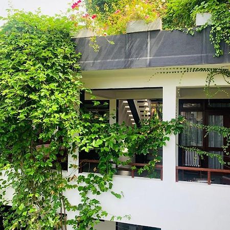 Villa A & A Хиккадува Экстерьер фото