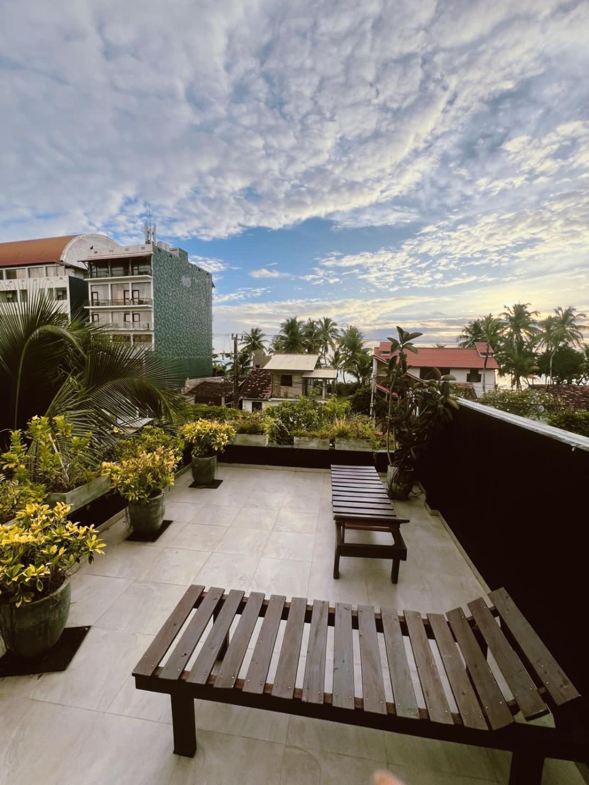 Villa A & A Хиккадува Экстерьер фото